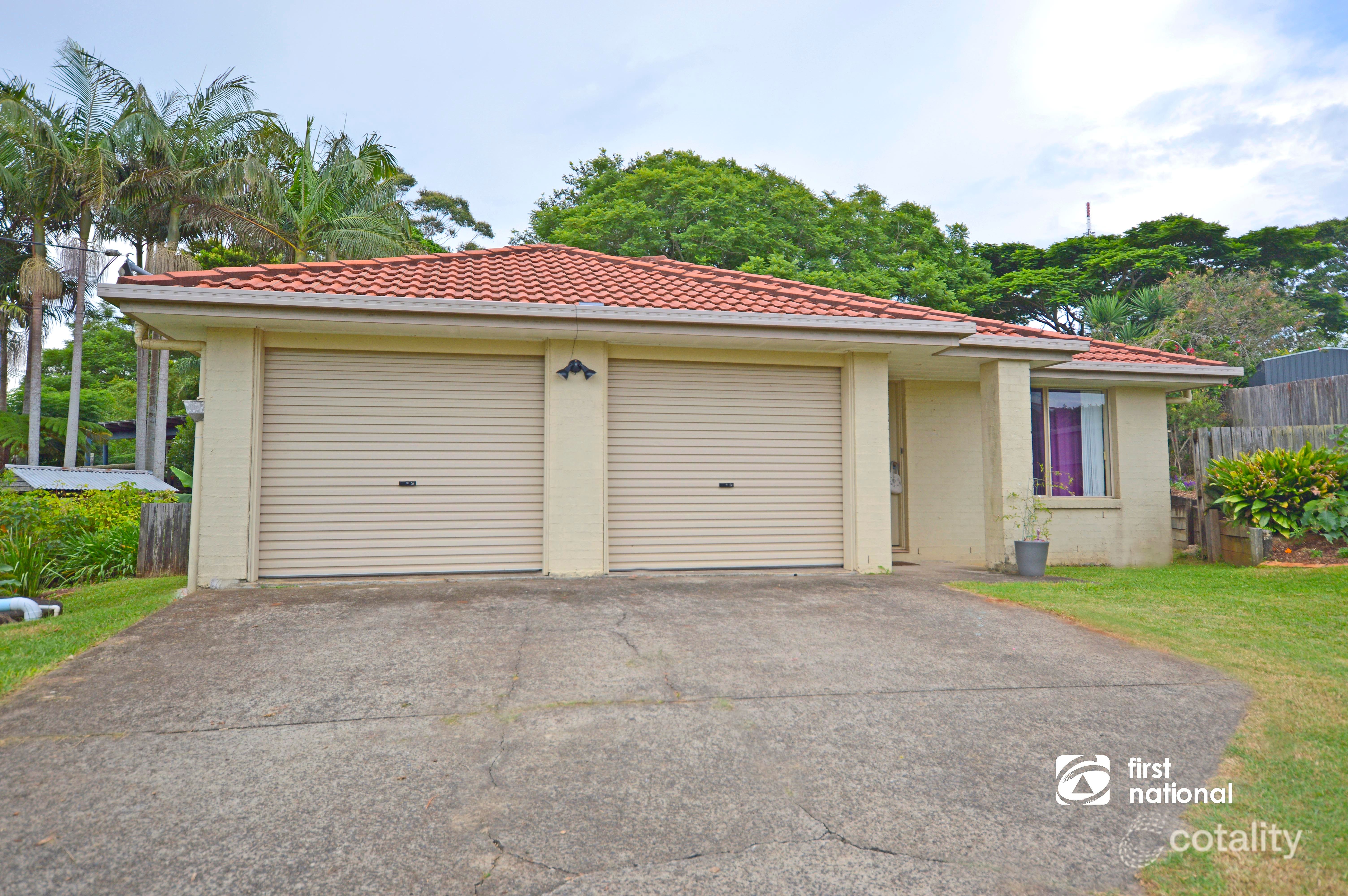 14 Ocean View Pde, Tamborine Mountain, QLD 4272