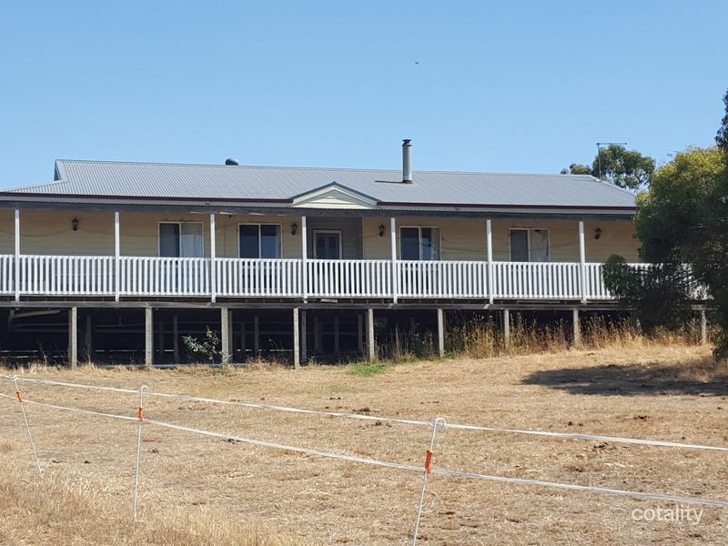 170 Fairview Rd, Clunes, VIC 3370