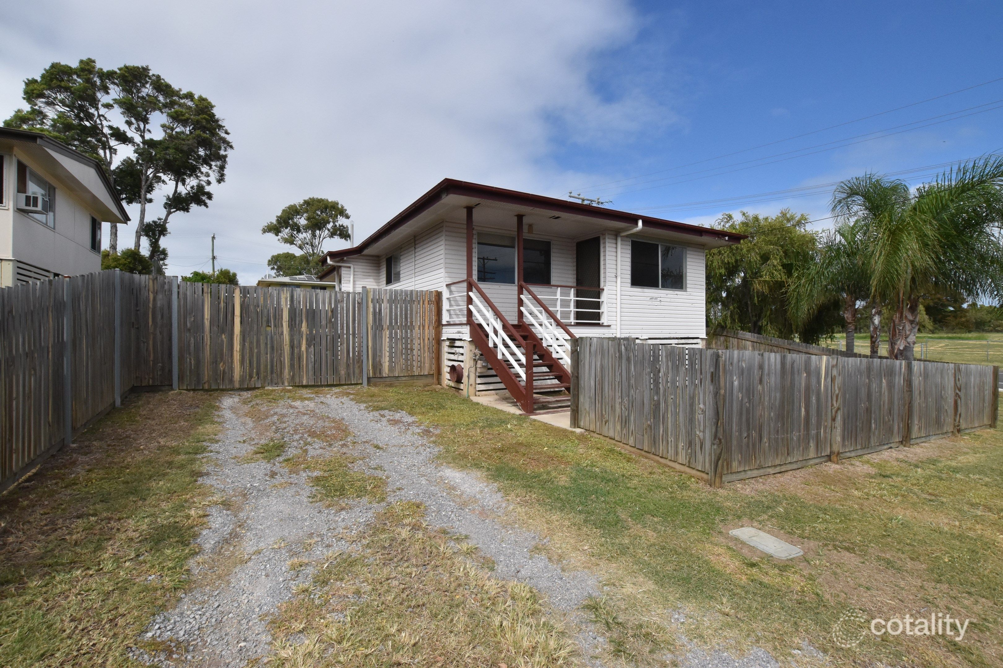 2 Starmer Ct, West Gladstone, QLD 4680