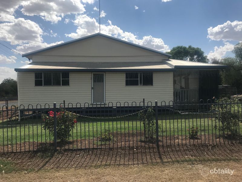 43 Mocatta St, Goombungee, QLD 4354