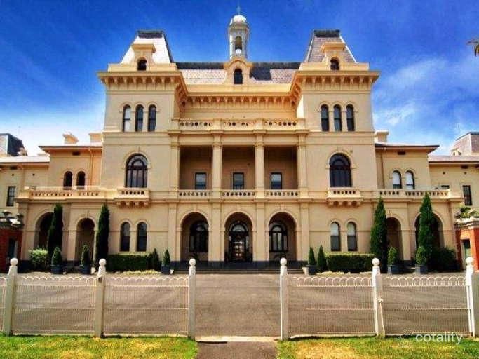 131 Wiltshire Dr, Kew, VIC 3101