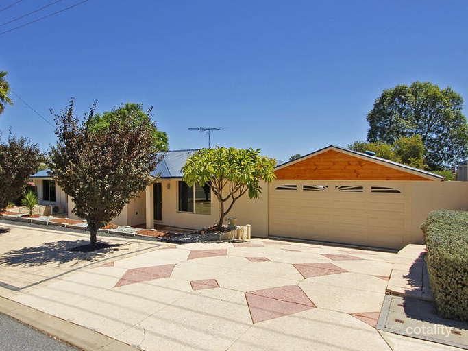 1 Santa Way, Wanneroo, WA 6065