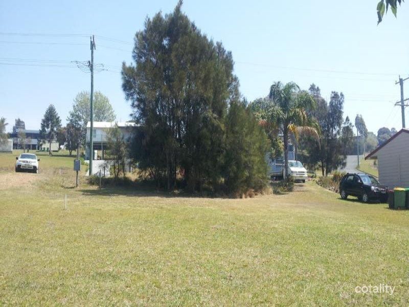 42 Warralong St, Coomba Park, NSW 2428