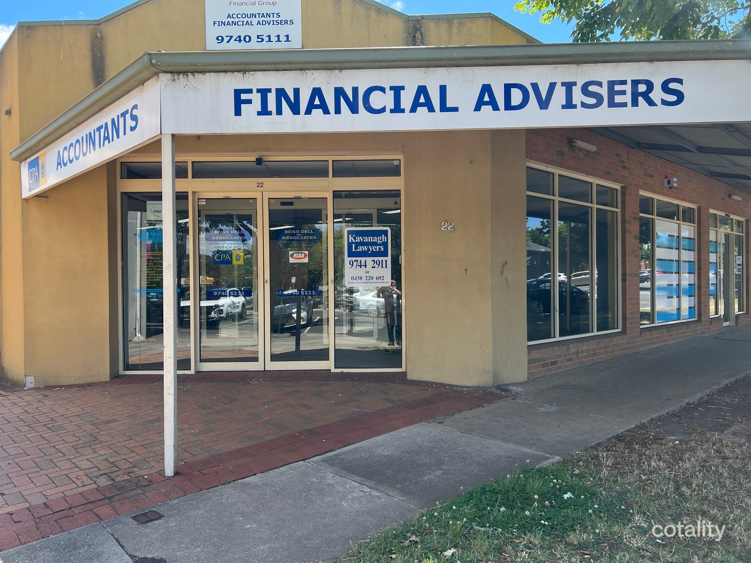 22 Oshanassy St, Sunbury, VIC 3429