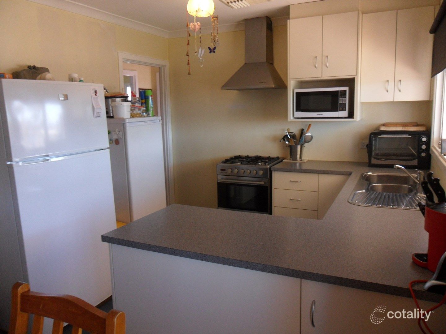 17 Olympic Ave, Cunderdin, WA 6407