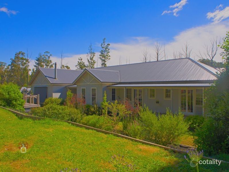 9 Aitken Cres, Kinglake, VIC 3763