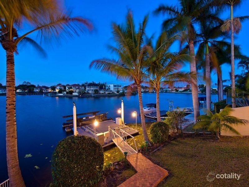 10 San Simeon Dr, Clear Island Waters, QLD 4226