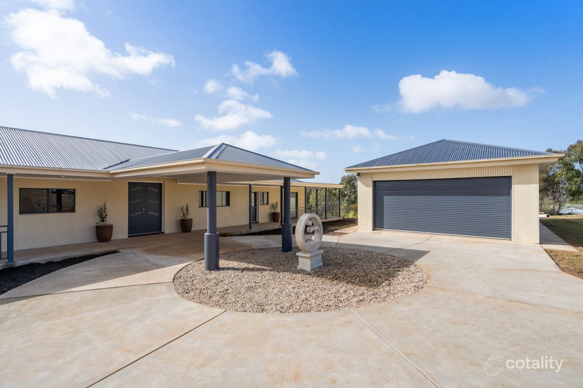 62 Riverview Dr, Moorong, NSW 2650