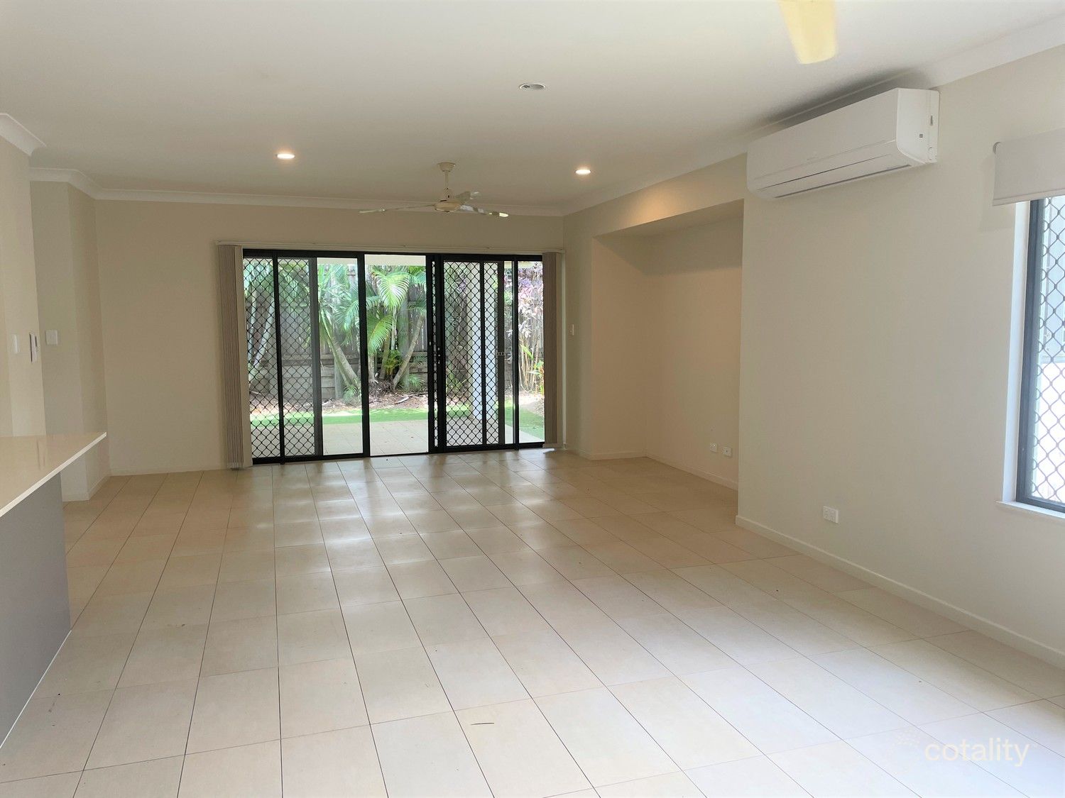12 Sandridge, Smithfield, QLD 4878