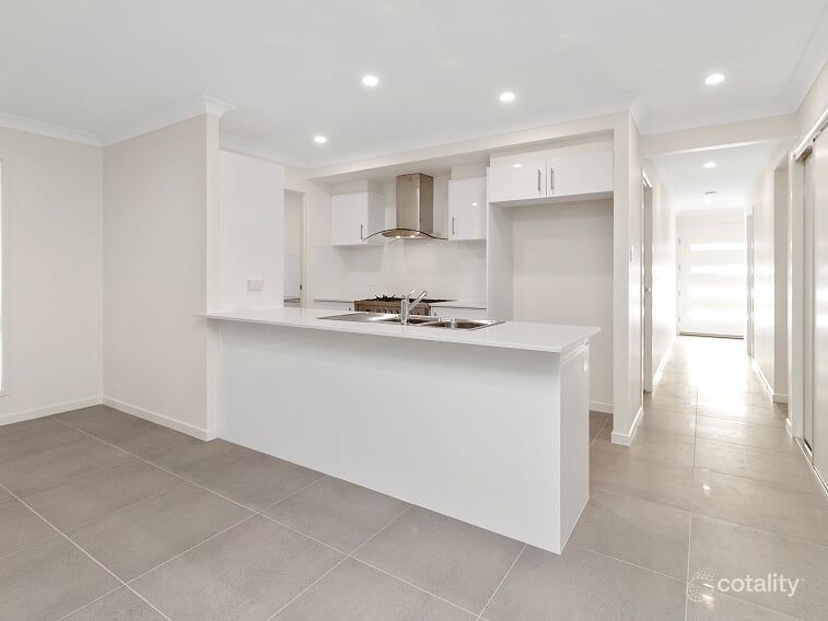 4 Haven Dr, Holmview, QLD 4207