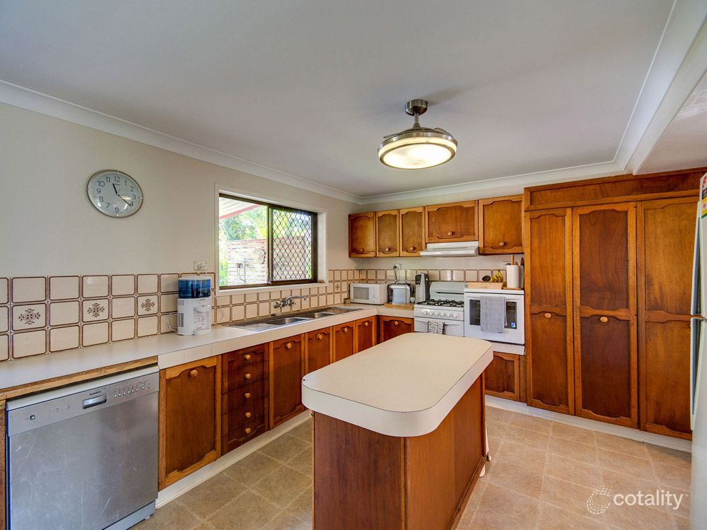 4 Barvas St, Ferny Grove, QLD 4055