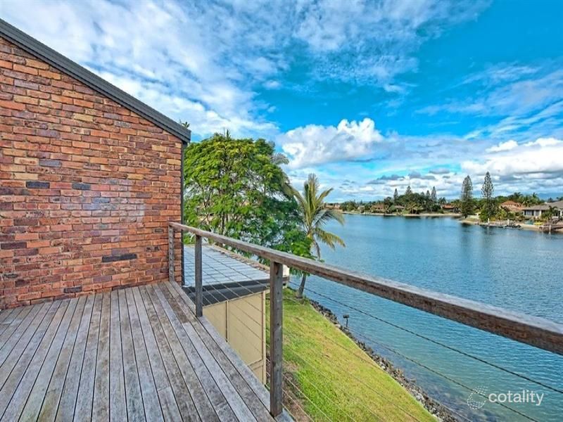 2/12 Orvieto Ave, Mermaid Waters, QLD 4218