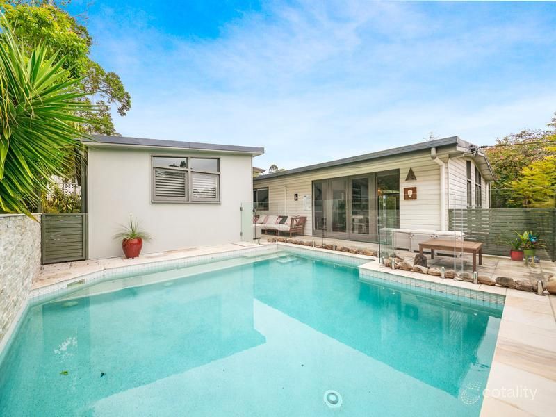 15 Fairholme St, Kenmore, QLD 4069