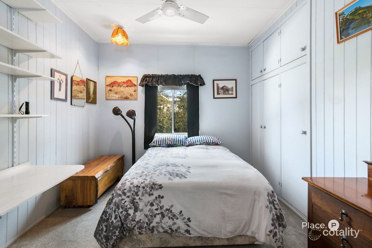 27 Heaslop Tce, Annerley, QLD 4103