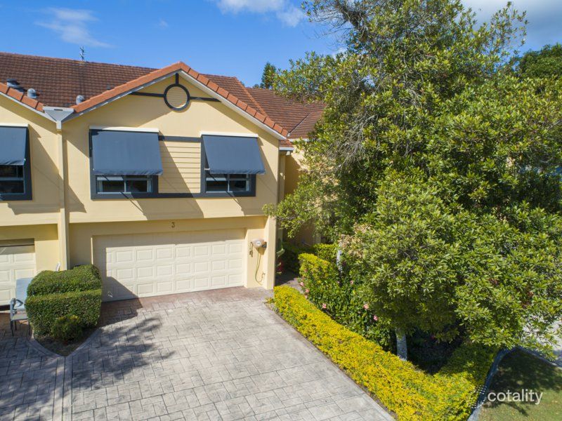 3/125 Santa Cruz Bvd, Clear Island Waters, QLD 4226