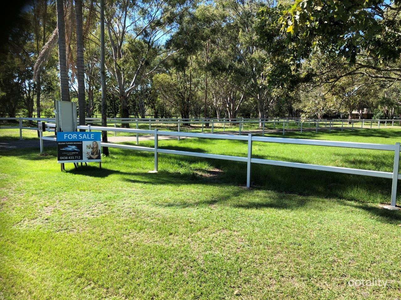 30 Bellay Rd, Beachmere, QLD 4510