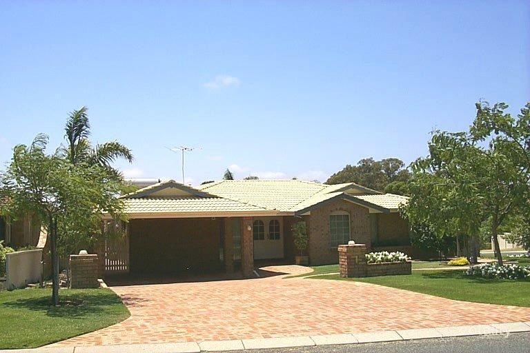 1 Drinan Pl, Hillarys, WA 6025