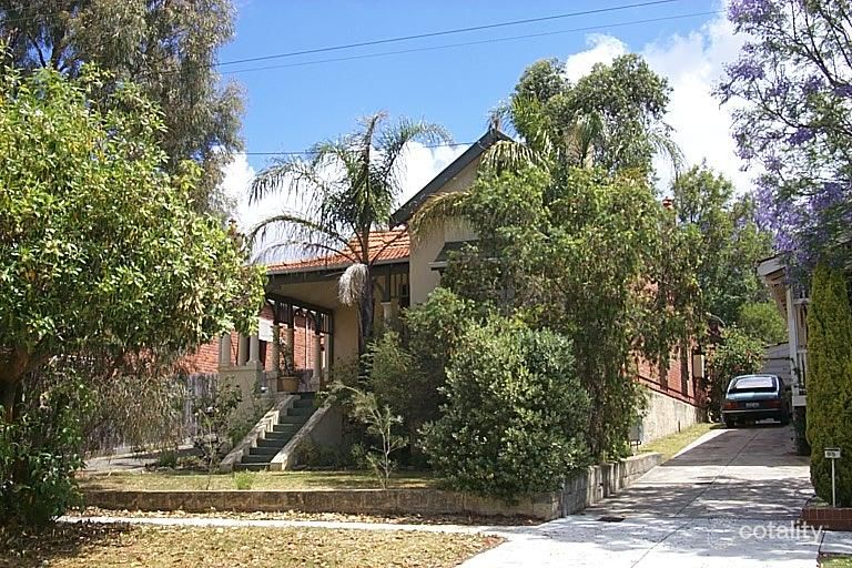 93 Rookwood St, Menora, WA 6050