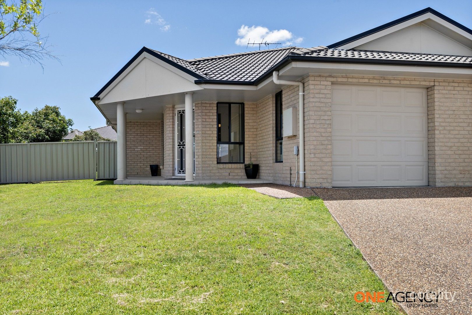 104a Casey Dr, Hunterview, NSW 2330