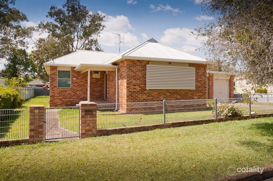 32 Deb St, Taree, NSW 2430