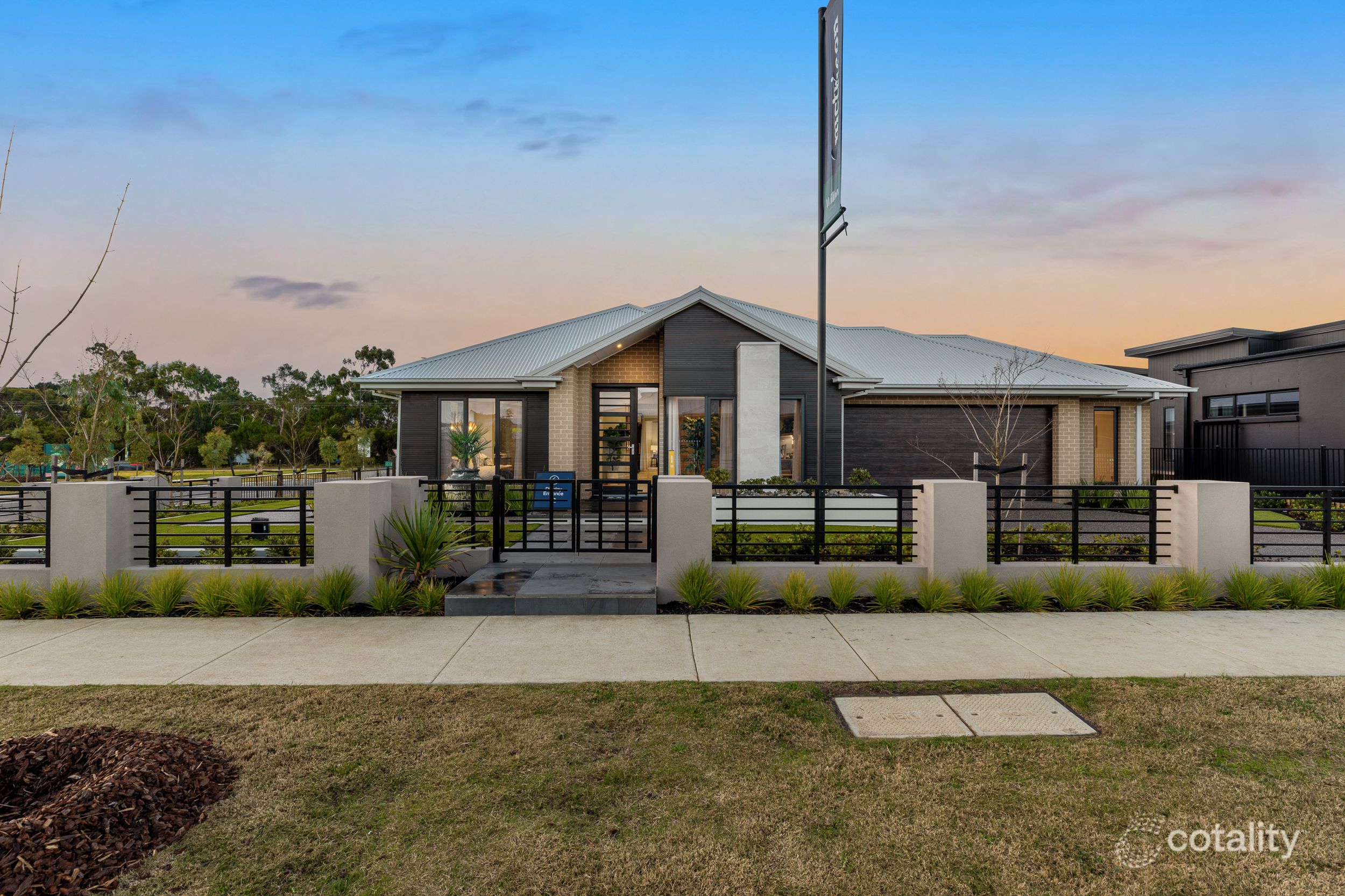 1 Cotton Cct, Gisborne, VIC 3437