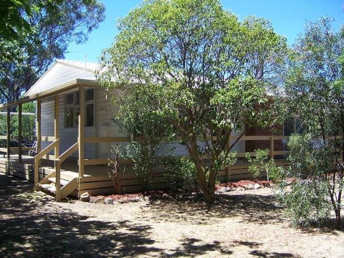 22 Ebden St, Heathcote, VIC 3523