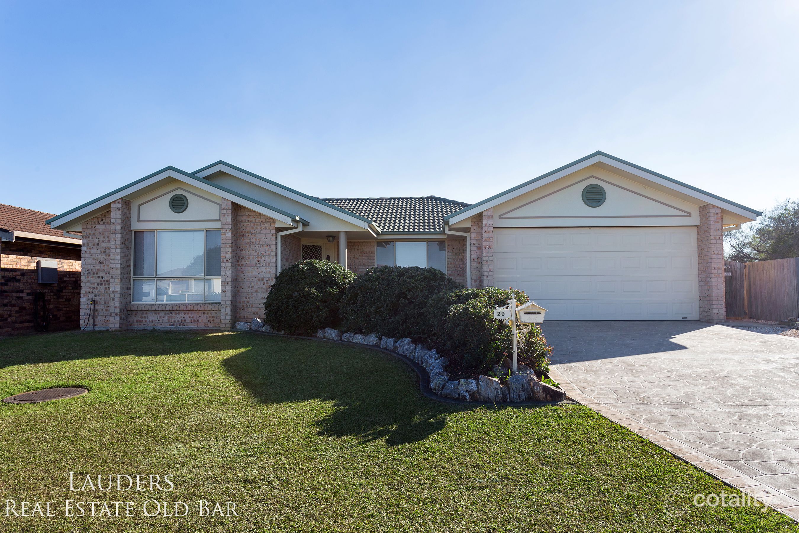 29 Pryor Cres, Old Bar, NSW 2430