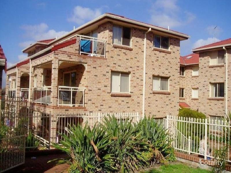 14/78 Brancourt Ave, Yagoona, NSW 2199