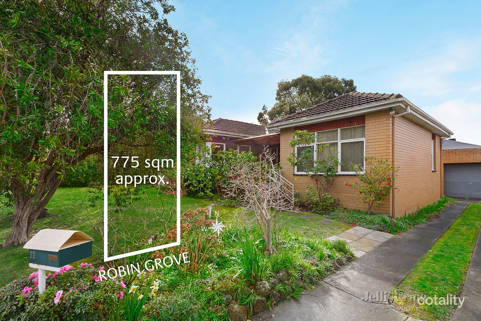 11 Robin Gr, Mount Waverley, VIC 3149