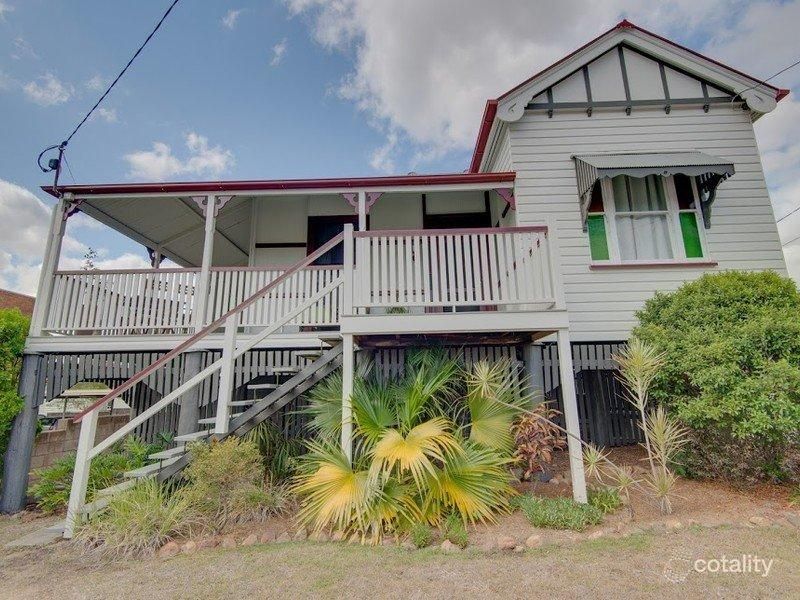 17 Sloman St, Booval, QLD 4304