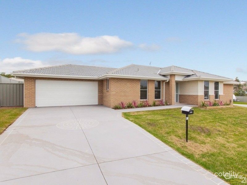 51 Cleveland St, Cameron Park, NSW 2285