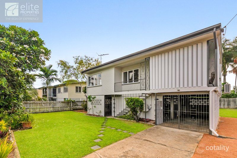 13 Brampton Ave, Cranbrook, QLD 4814