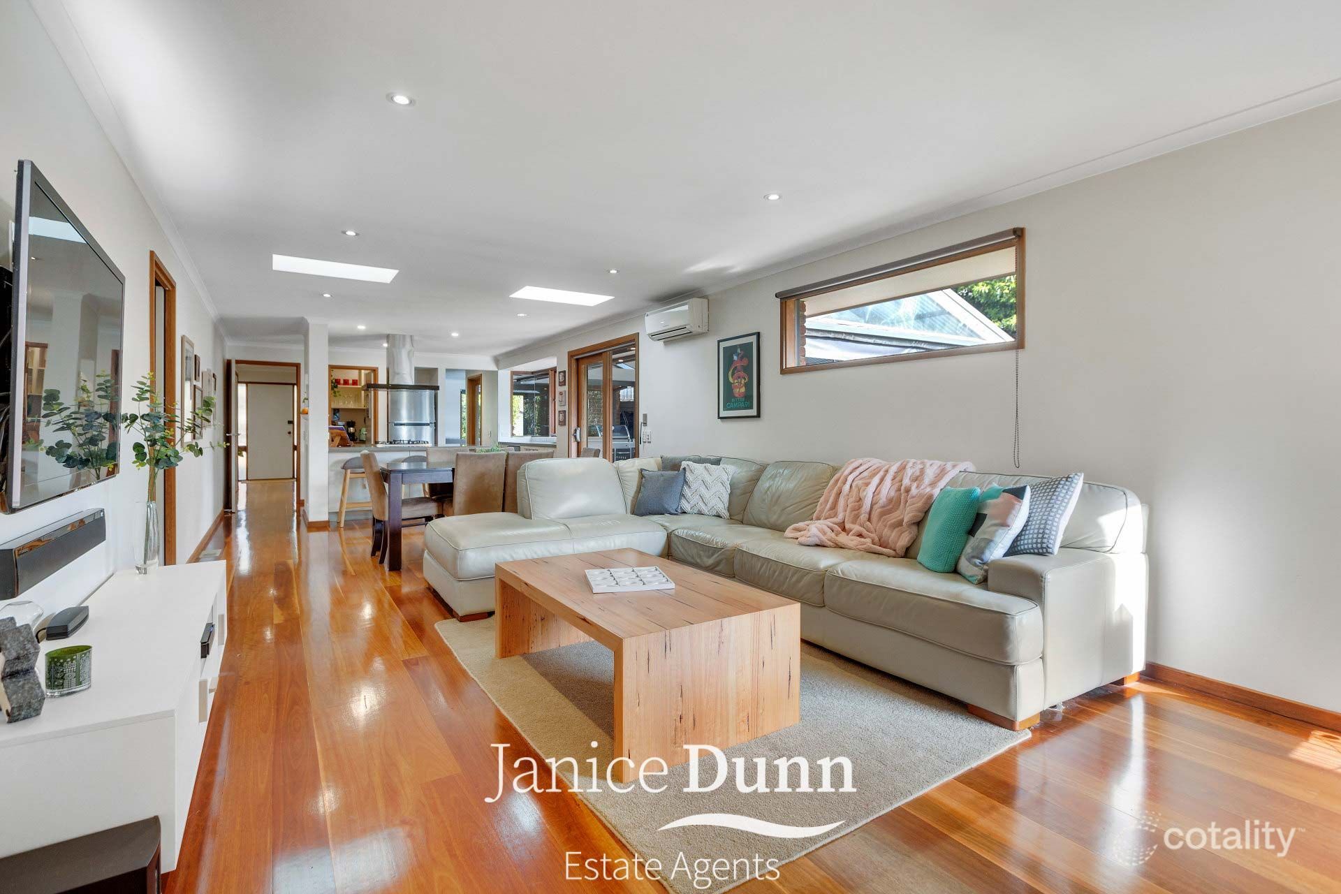 9 Charlotte Ct, Frankston South, VIC 3199