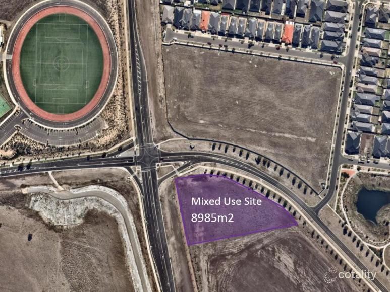 205 James Mirams Dr, Roxburgh Park, VIC 3064