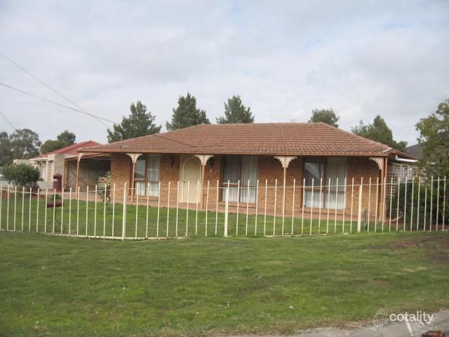 8 Buchan St, Meadow Heights, VIC 3048