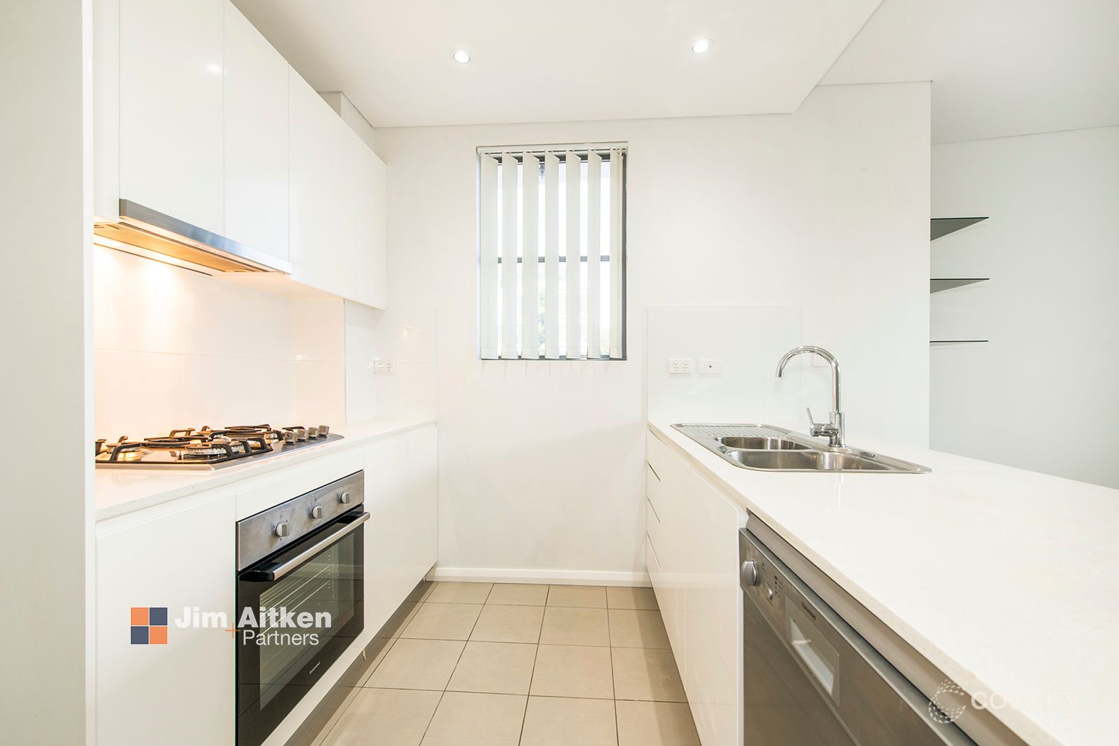54/56 Lakeside Pde, Jordan Springs, NSW 2747