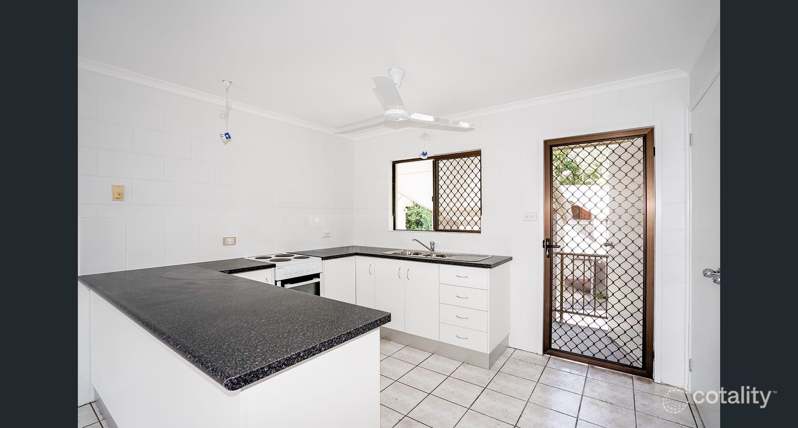 3/64 Pease St, Manoora, QLD 4870