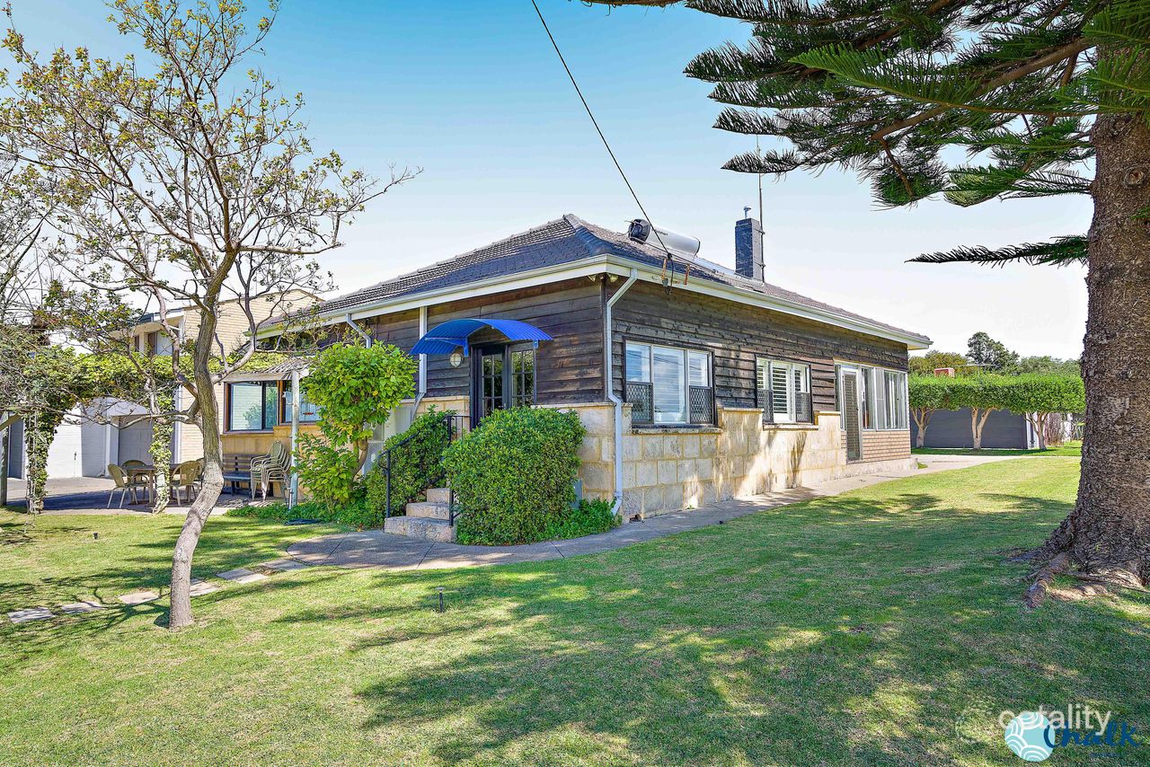 21 Penguin Rd, Shoalwater, WA 6169