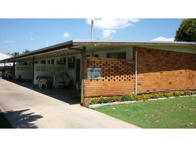 110 Queens Rd, Hermit Park, QLD 4812