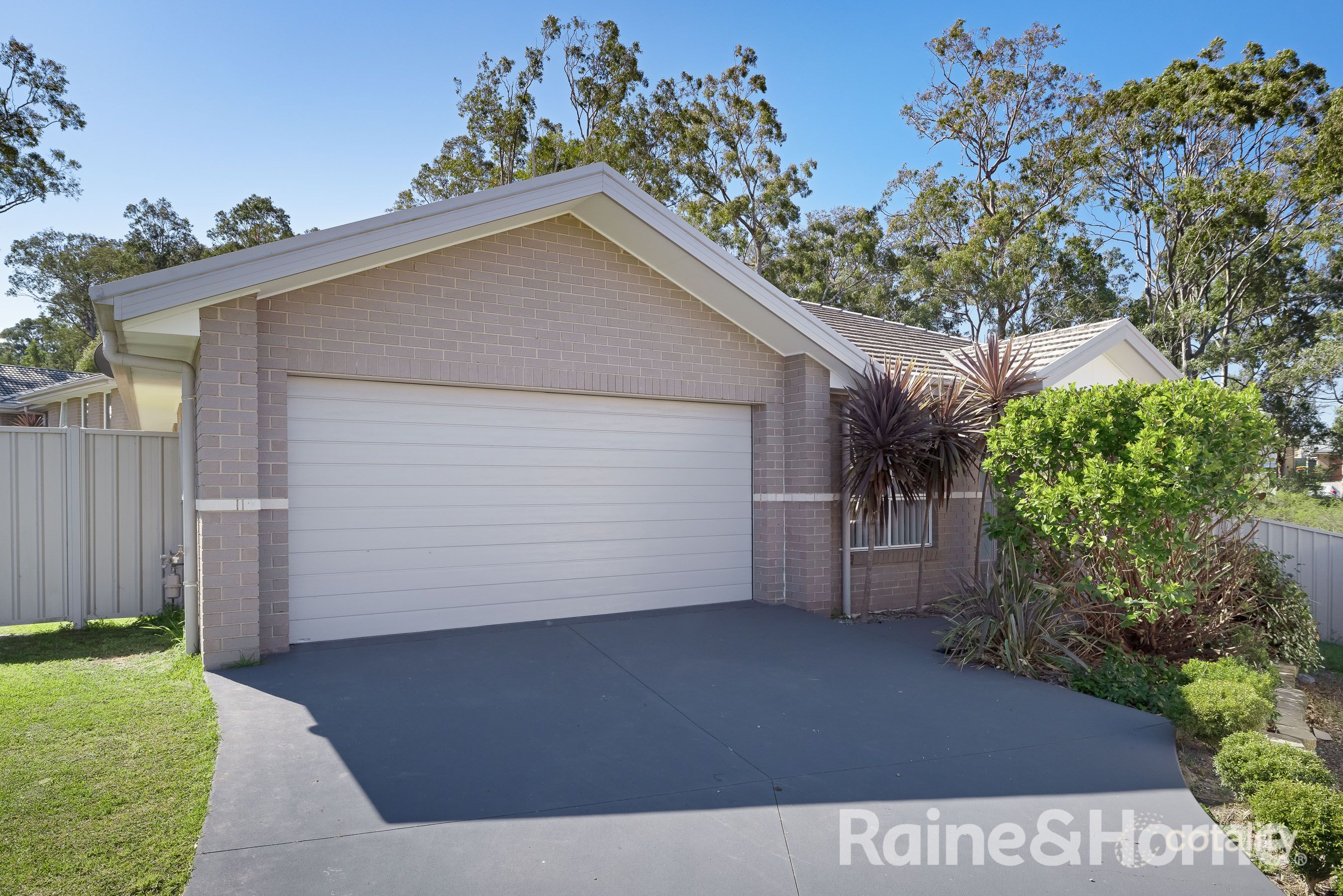 17 Kelat Ave, Wadalba, NSW 2259