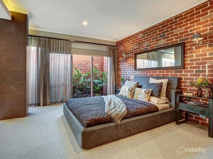 3 Wading Pl, Lake Coogee, WA 6166