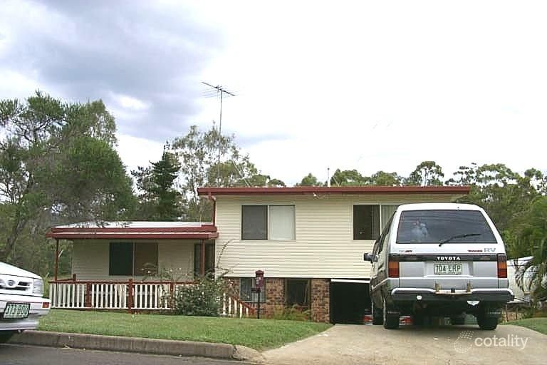 4 Aldinga St, Redbank Plains, QLD 4301