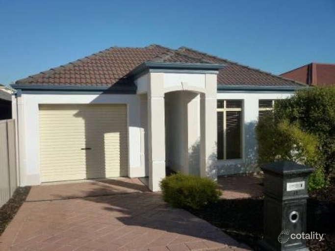 14 Dovecote St, Oakden, SA 5086