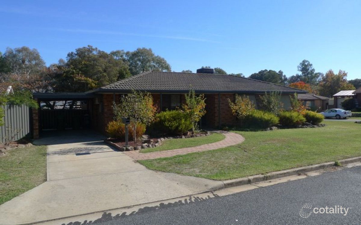 2 Sugar Gum Rd, Thurgoona, NSW 2640