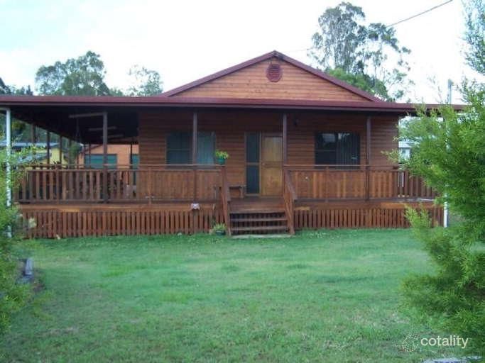 8-10 Alpha St, Ravenshoe, QLD 4888