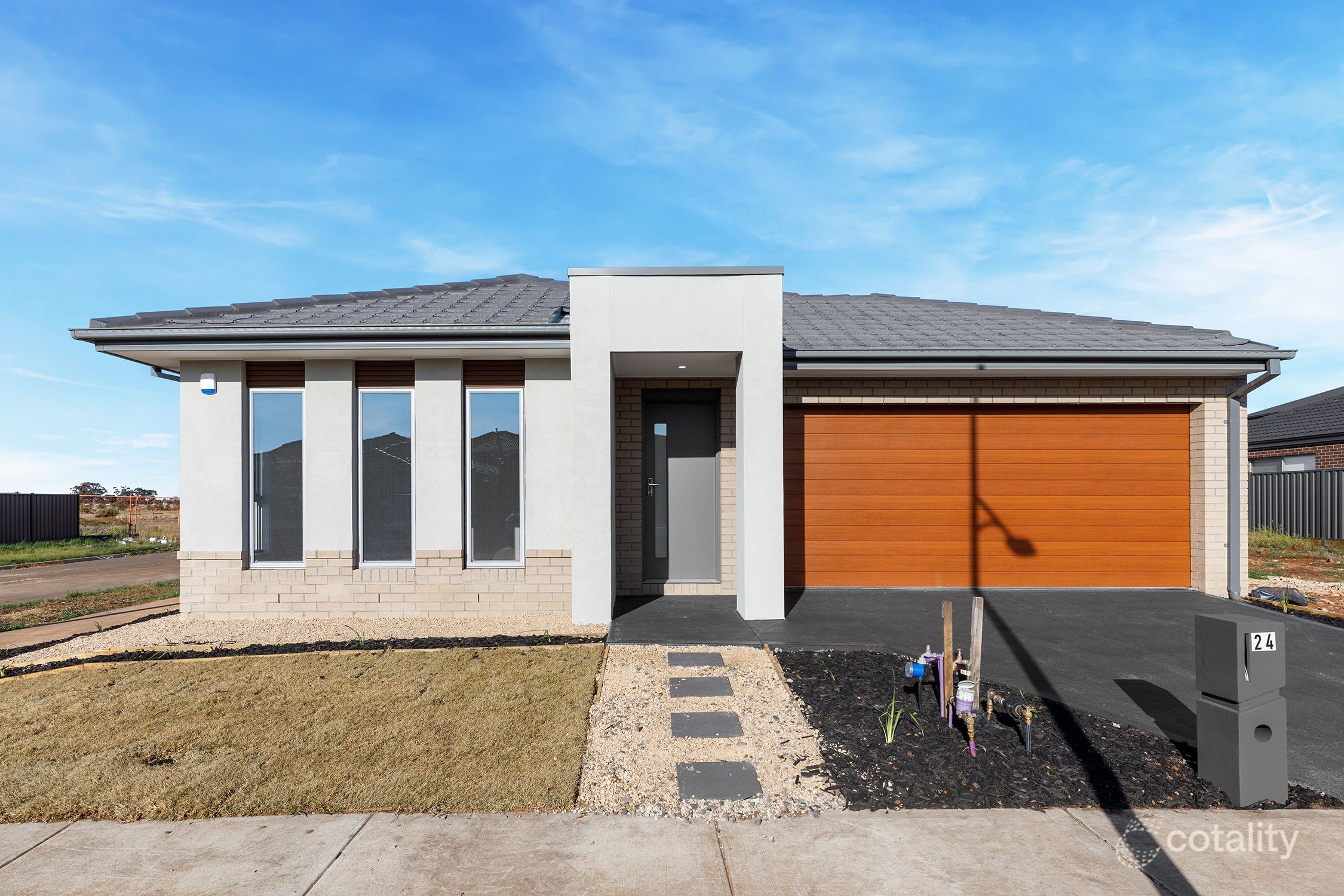 24 Ivory St, Cobblebank, VIC 3338