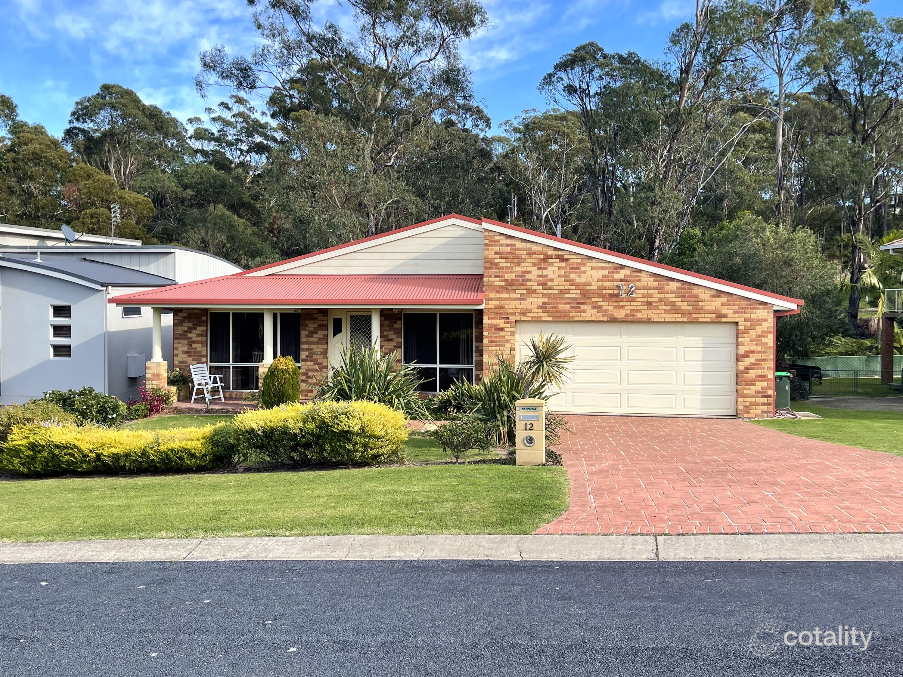 12 Bellevue Pl, Eden, NSW 2551