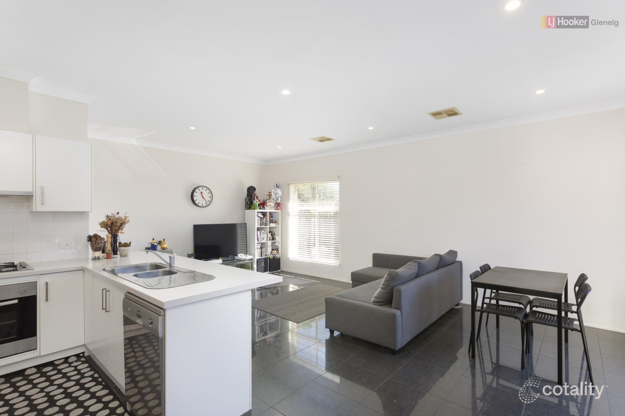 30b Barry Rd, Oaklands Park, SA 5046