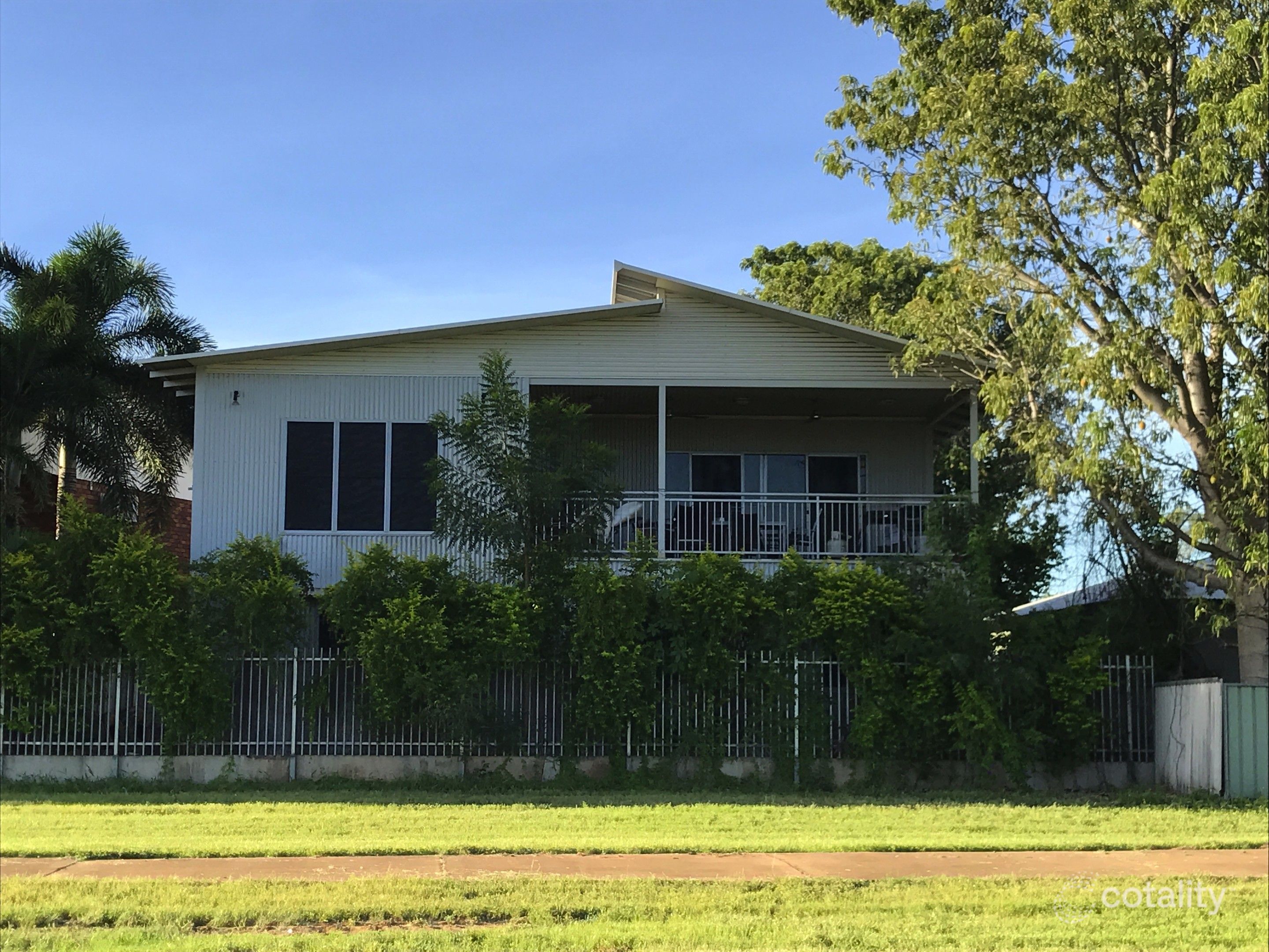 2/11 Koolparn Ct, Kununurra, WA 6743