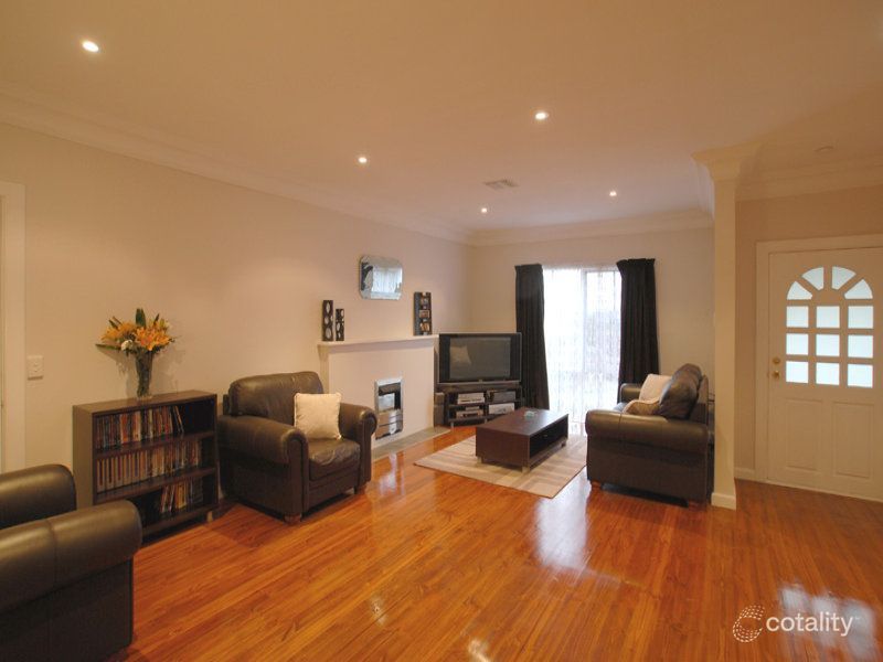 8 Amys Gr, Donvale, VIC 3111